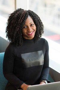 copywriter client testimonial woman 2 200x300.jpg